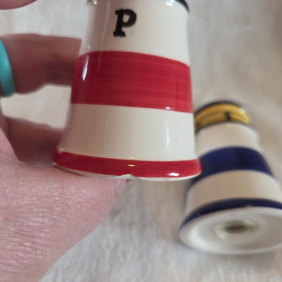 Lighthouse Salt And Pepper Shakers - Picture 7 of 10